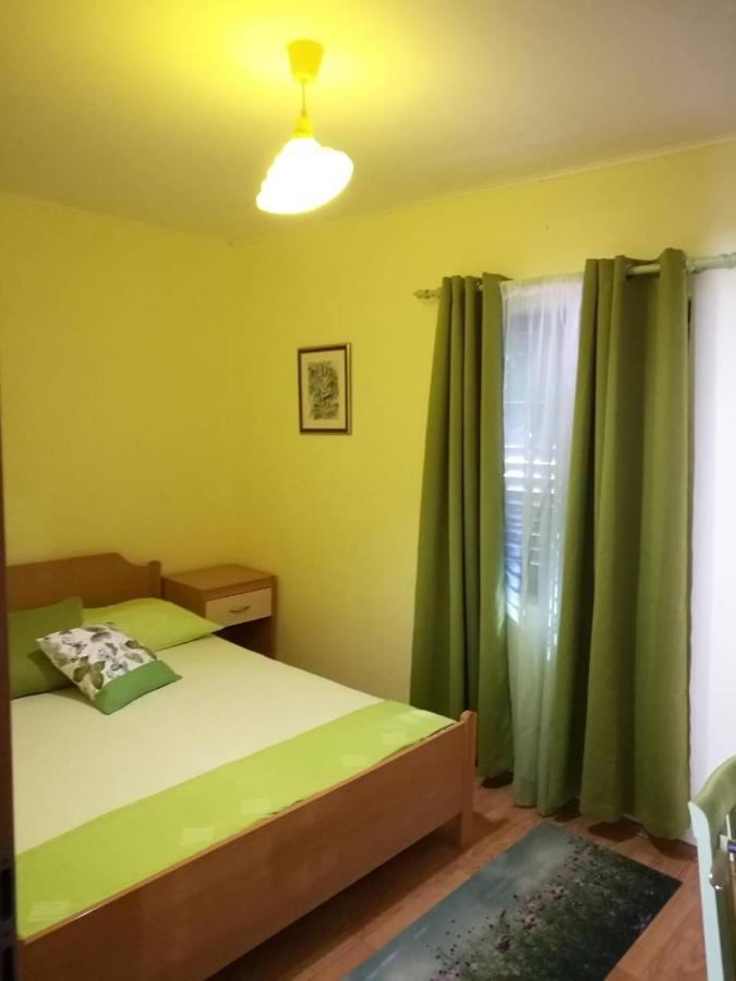 Seaside House For Families With Children Cove Tvrdni Dolac, Hvar - 2057 Gdinj Exterior foto
